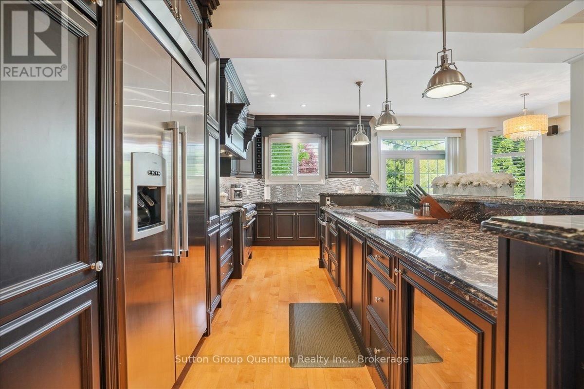 2477 LONGRIDGE CRESCENT Image 11