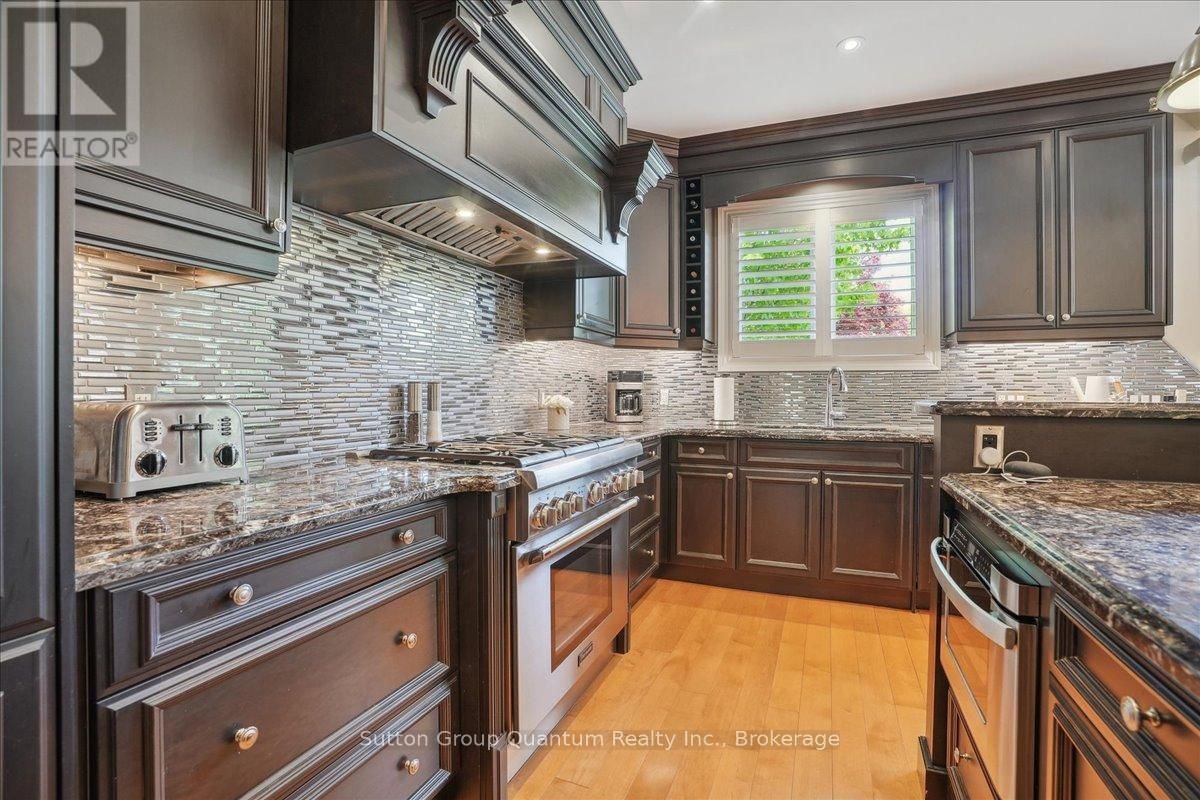 2477 LONGRIDGE CRESCENT Image 12