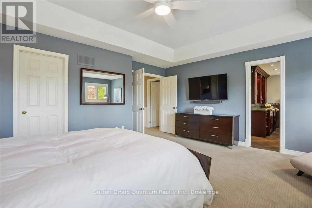 2477 LONGRIDGE CRESCENT Image 19