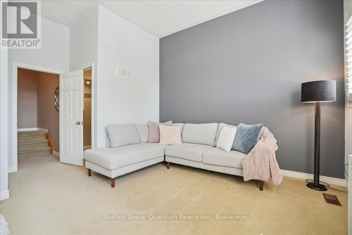 2477 LONGRIDGE CRESCENT Image 25