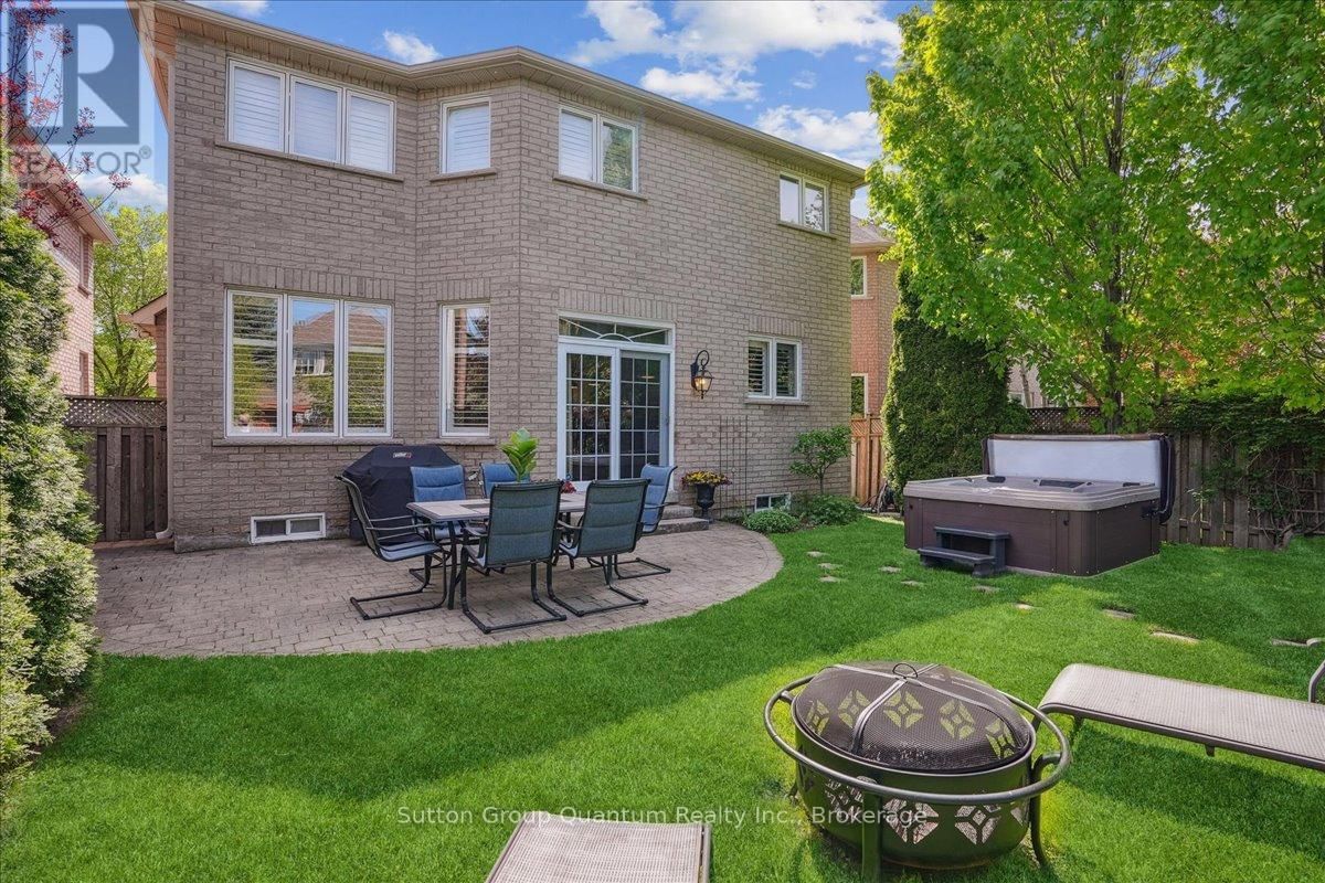 2477 LONGRIDGE CRESCENT Image 35