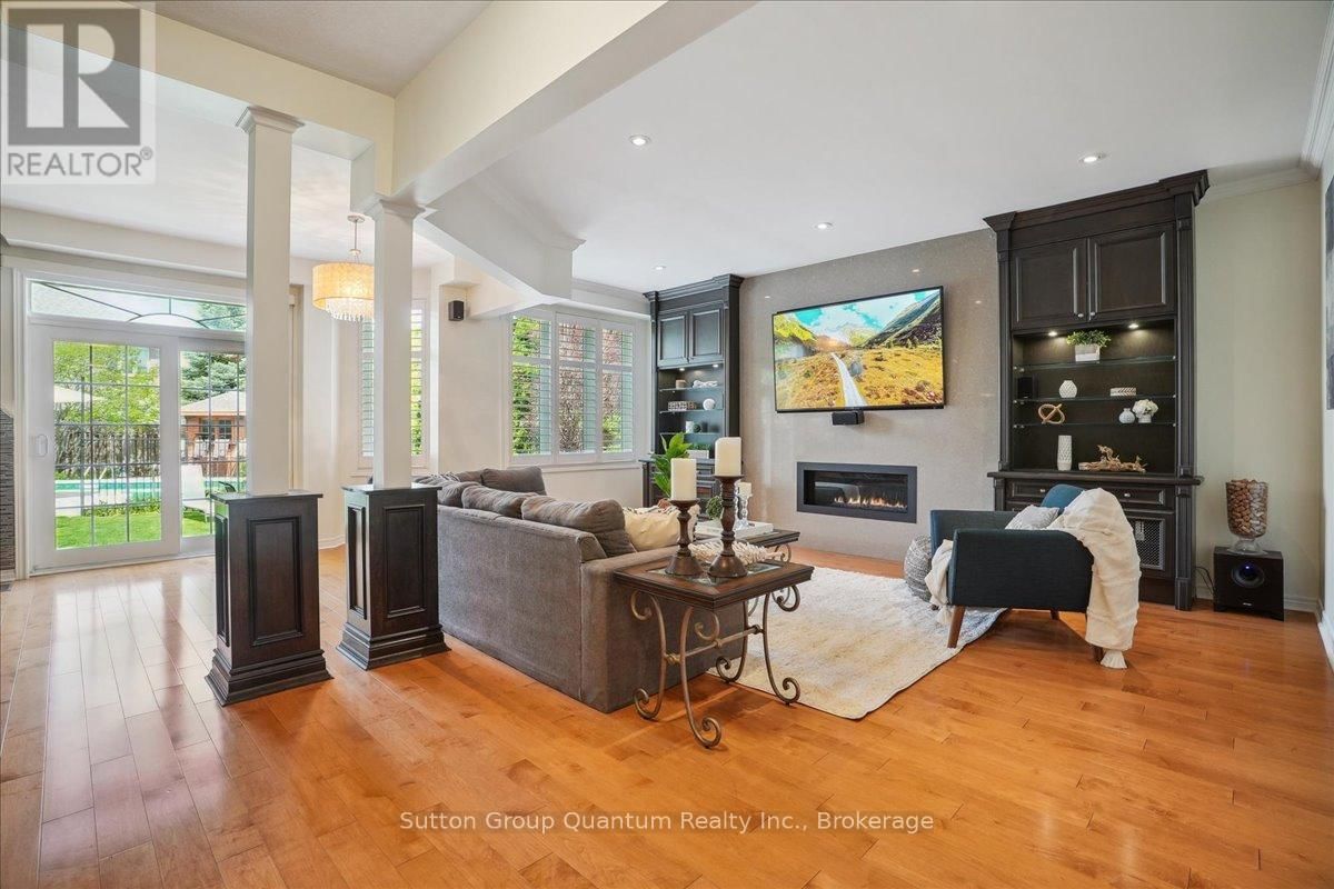 2477 LONGRIDGE CRESCENT Image 7