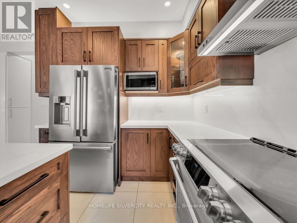 98 MASTERS GREEN CRESCENT Image 15