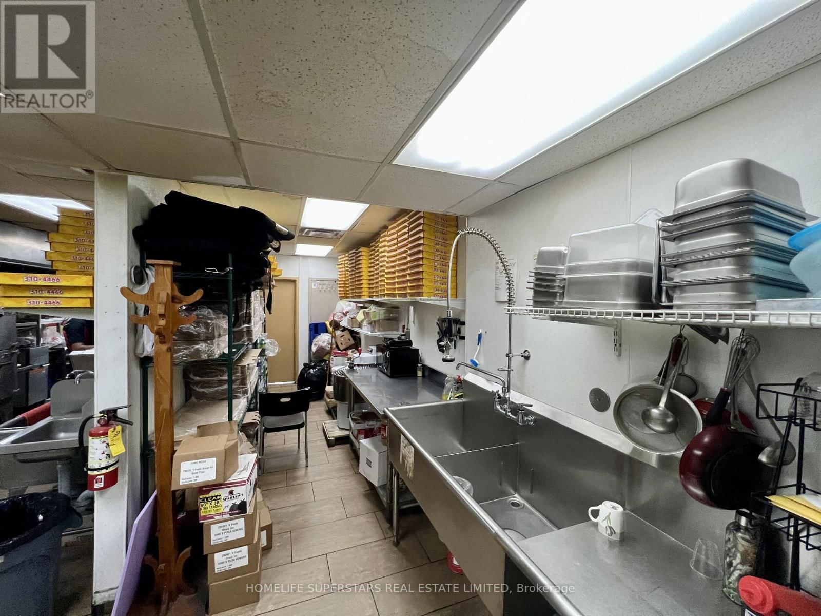 3282 LAKESHORE BOULEVARD WEST Image 9