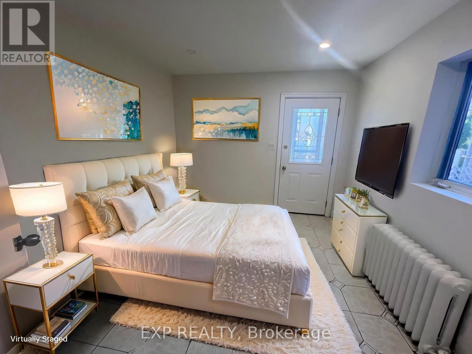 #1 - 115 MILLICENT STREET Image 6