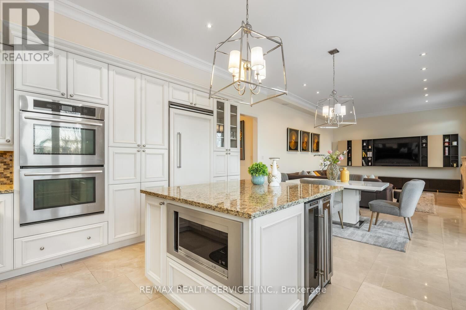 9 INTERLACKEN DRIVE Image 18