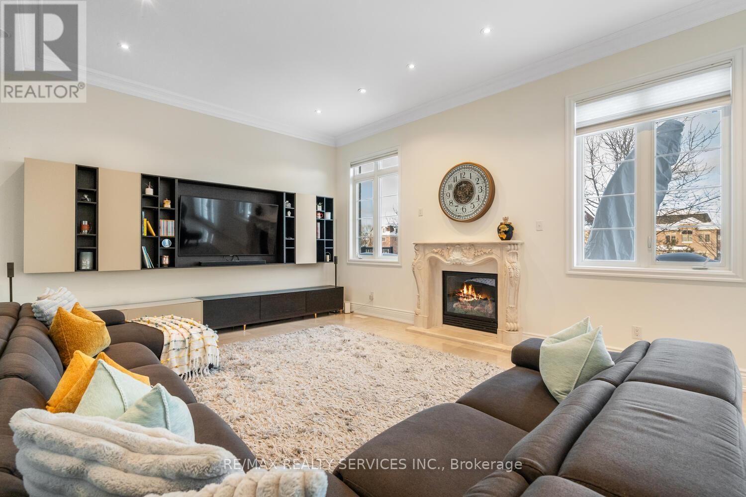 9 INTERLACKEN DRIVE Image 19