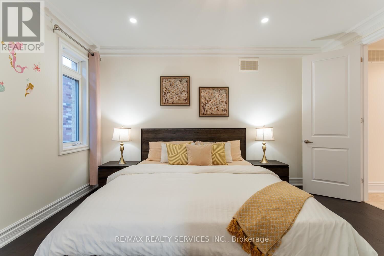 9 INTERLACKEN DRIVE Image 31