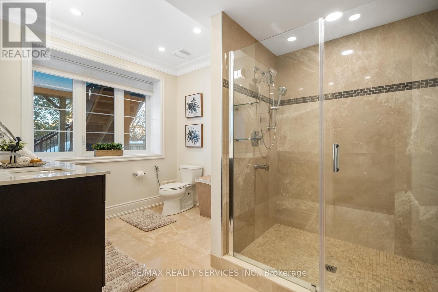 9 INTERLACKEN DRIVE Image 41
