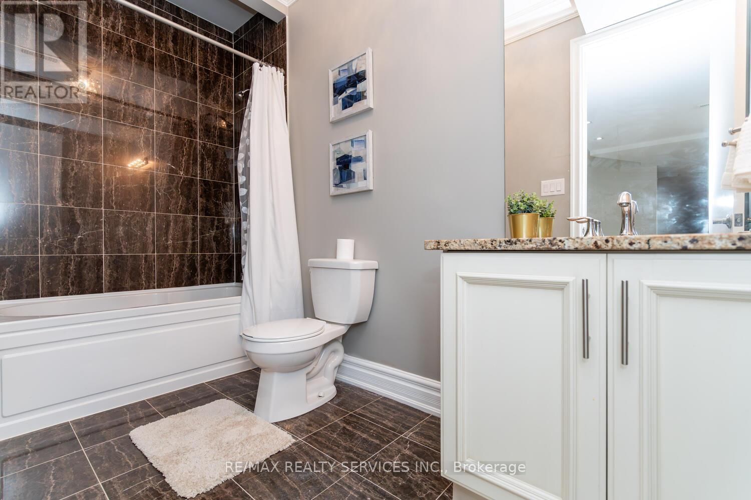 9 INTERLACKEN DRIVE Image 42