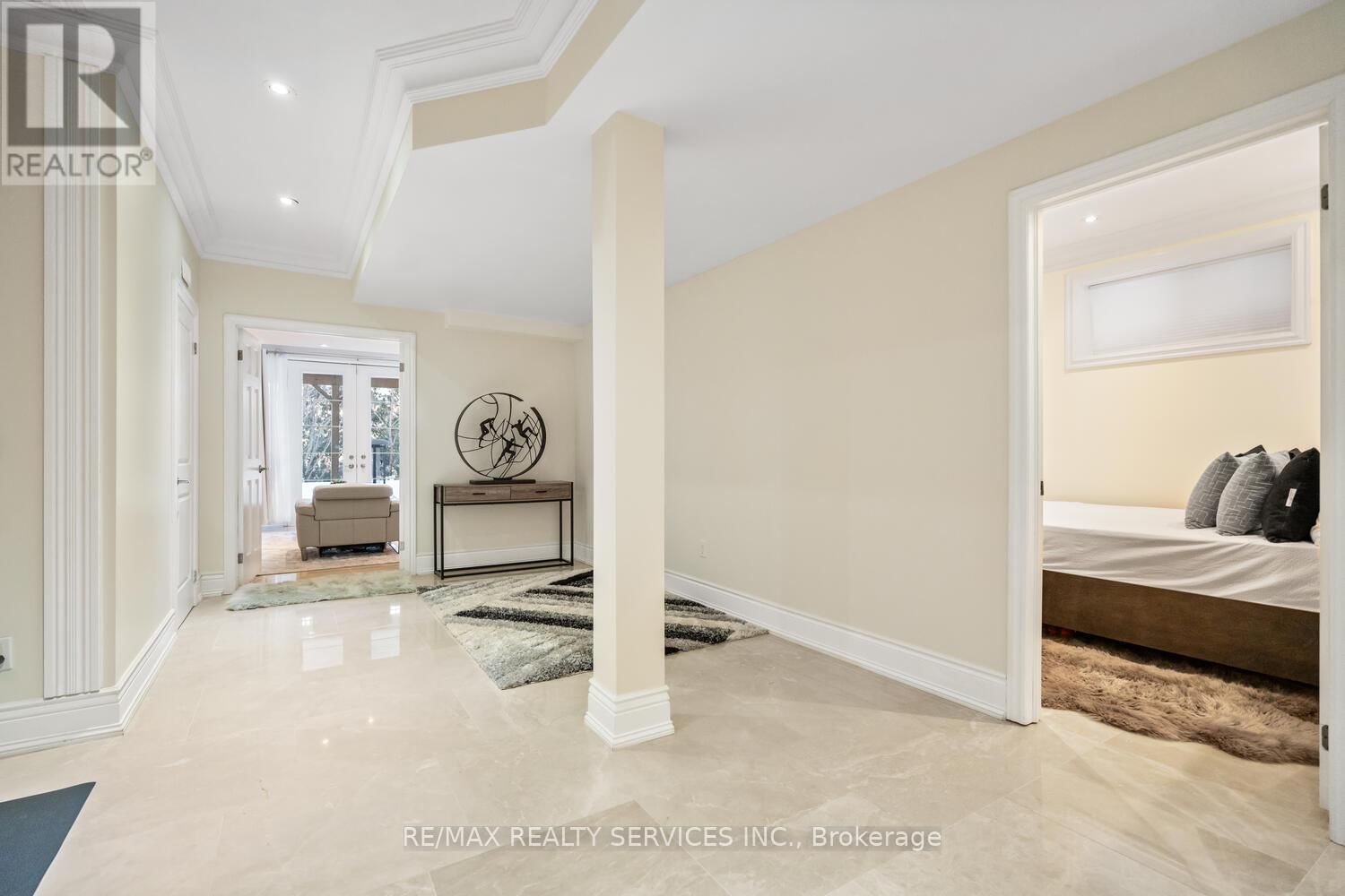 9 INTERLACKEN DRIVE Image 43