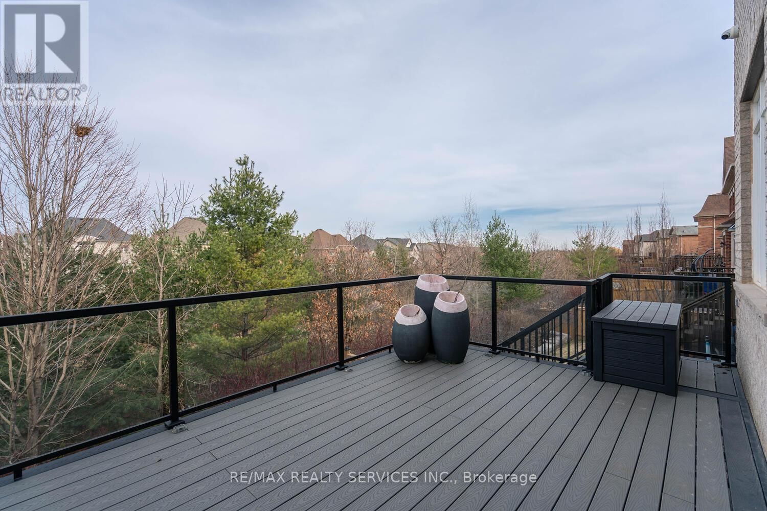9 INTERLACKEN DRIVE Image 48