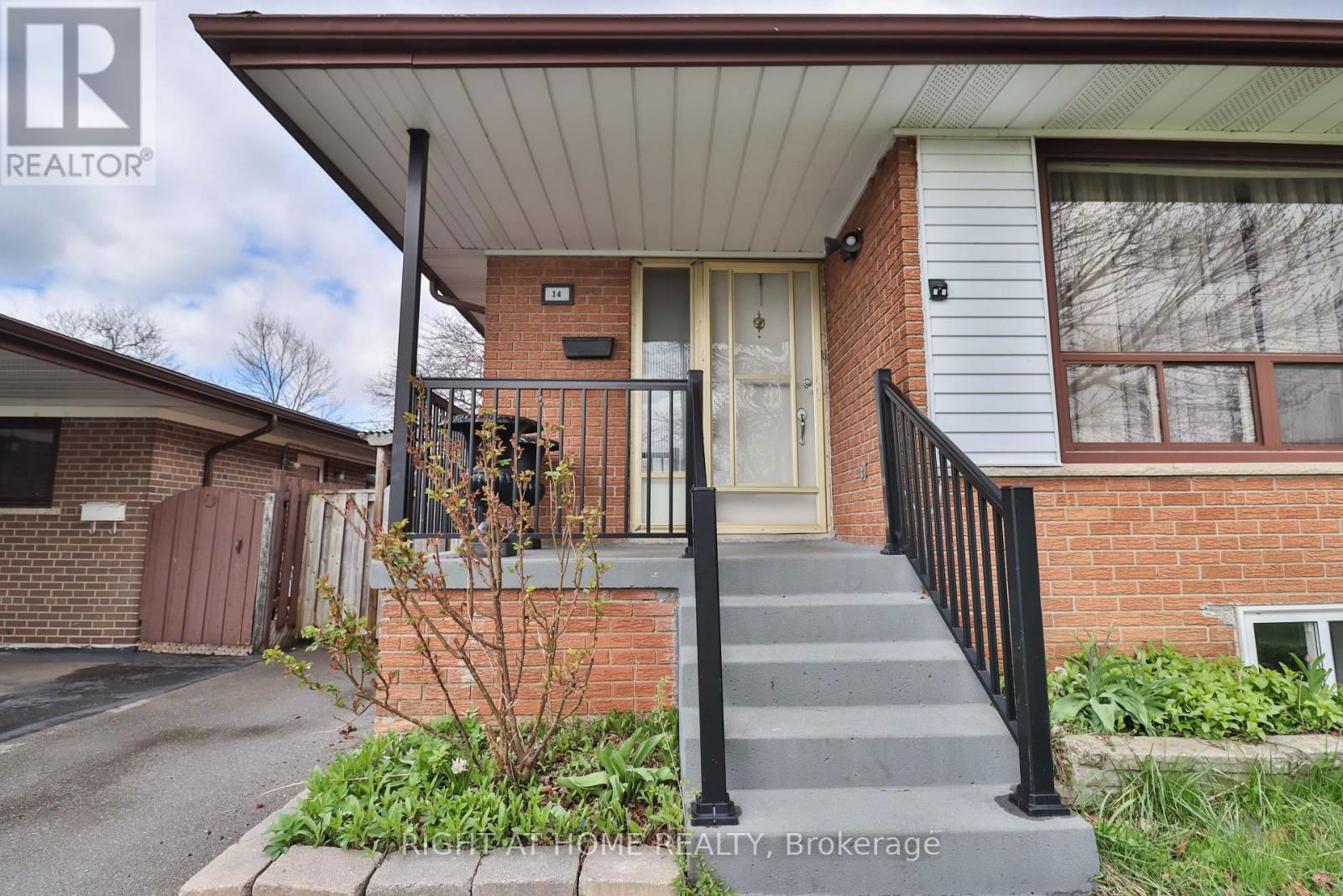 14 MIDDEN CRESCENT Image 2