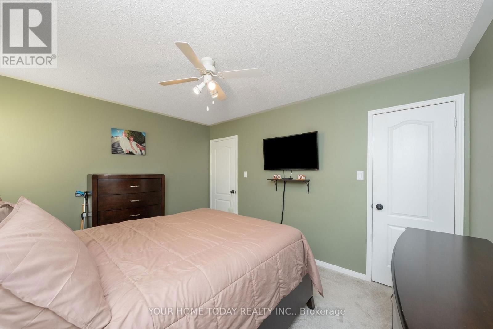 208 VAN SCOTT DRIVE Image 18
