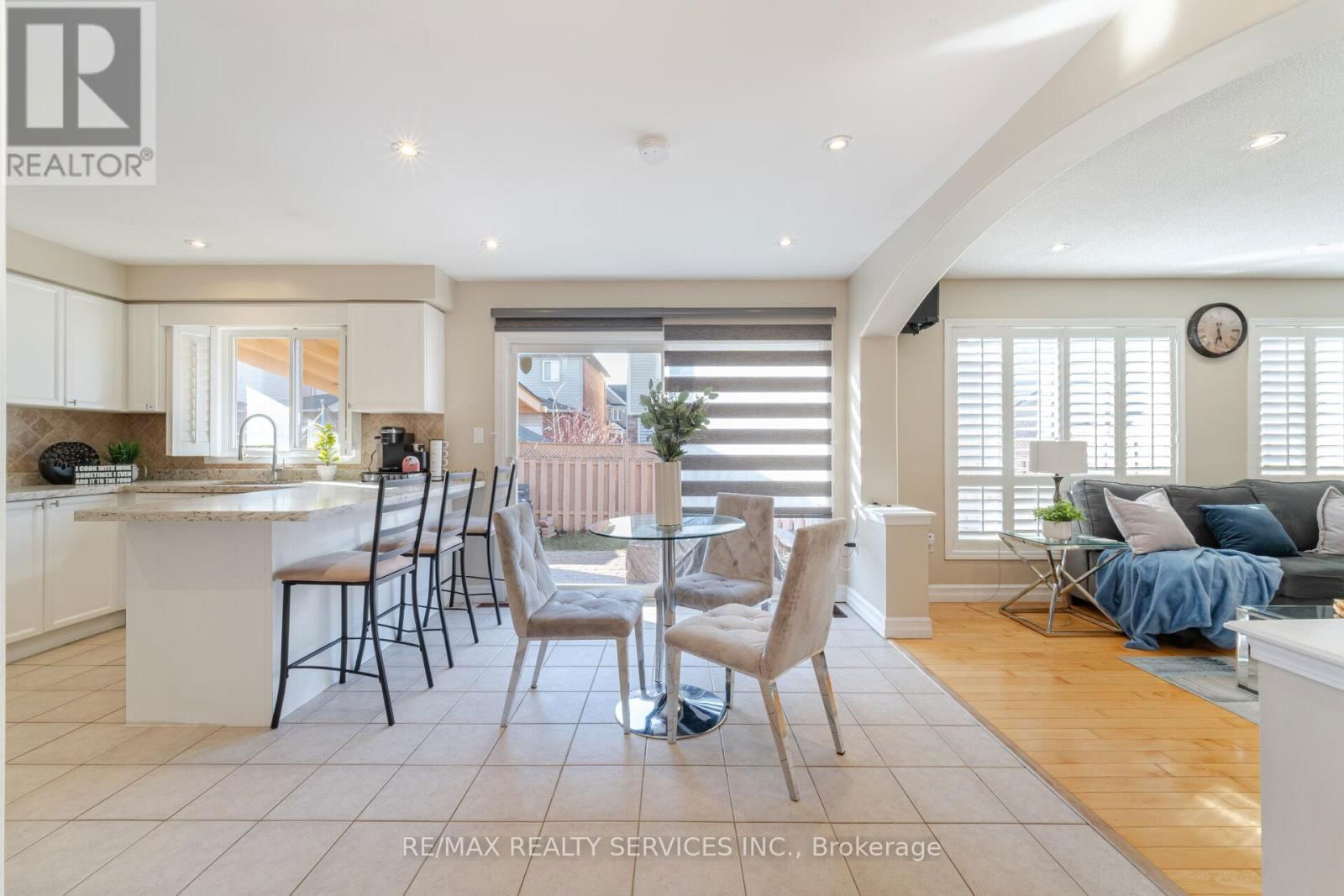 12 LILYPAD ROAD Image 10