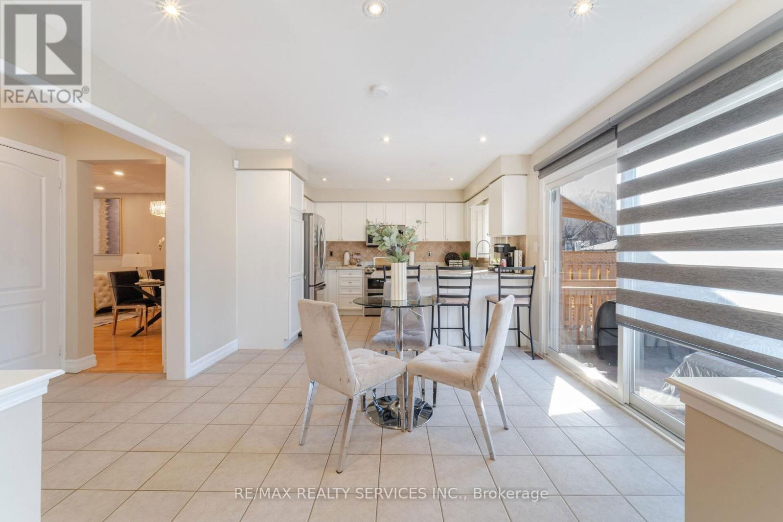 12 LILYPAD ROAD Image 11