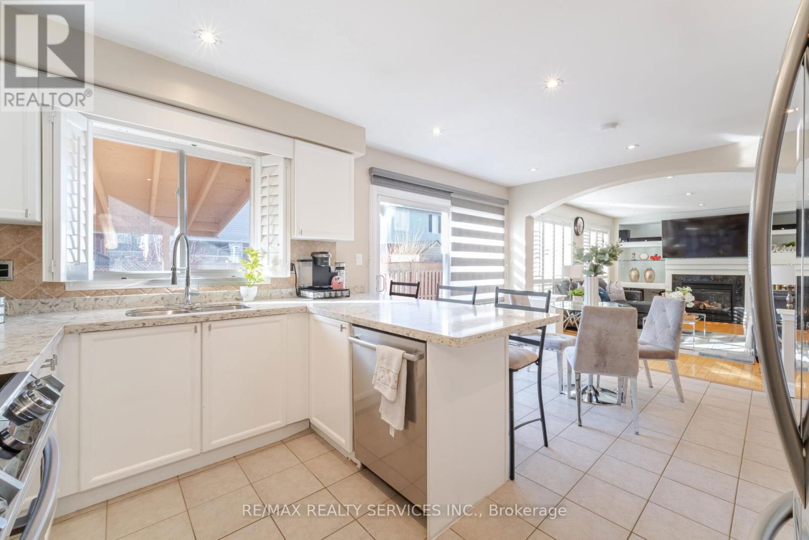 12 LILYPAD ROAD Image 15