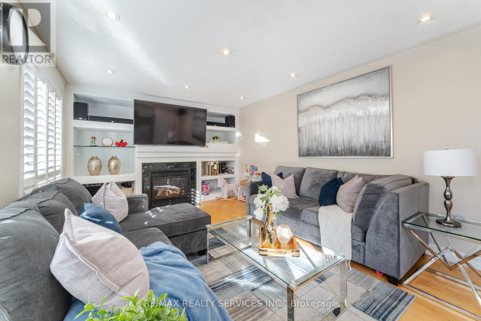 12 LILYPAD ROAD Image 18