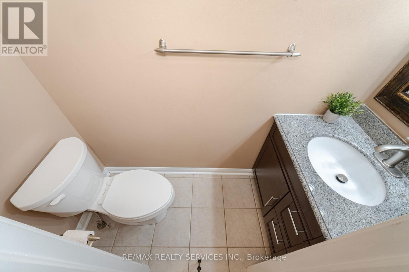 12 LILYPAD ROAD Image 21