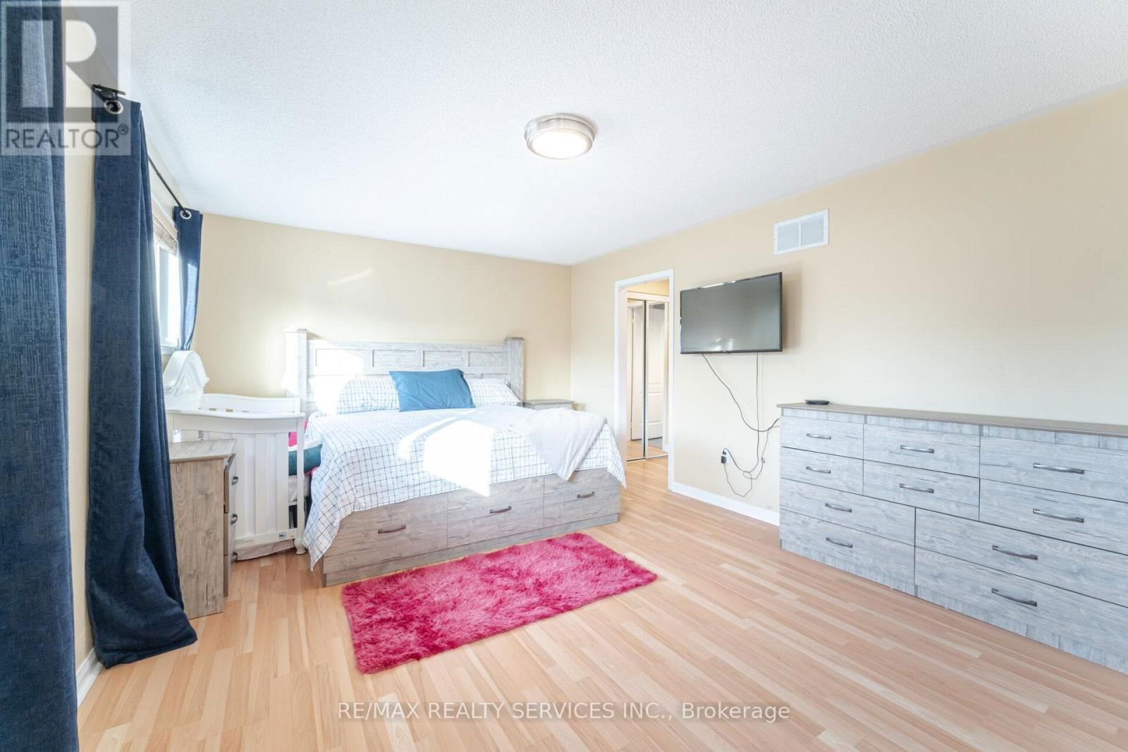 12 LILYPAD ROAD Image 27