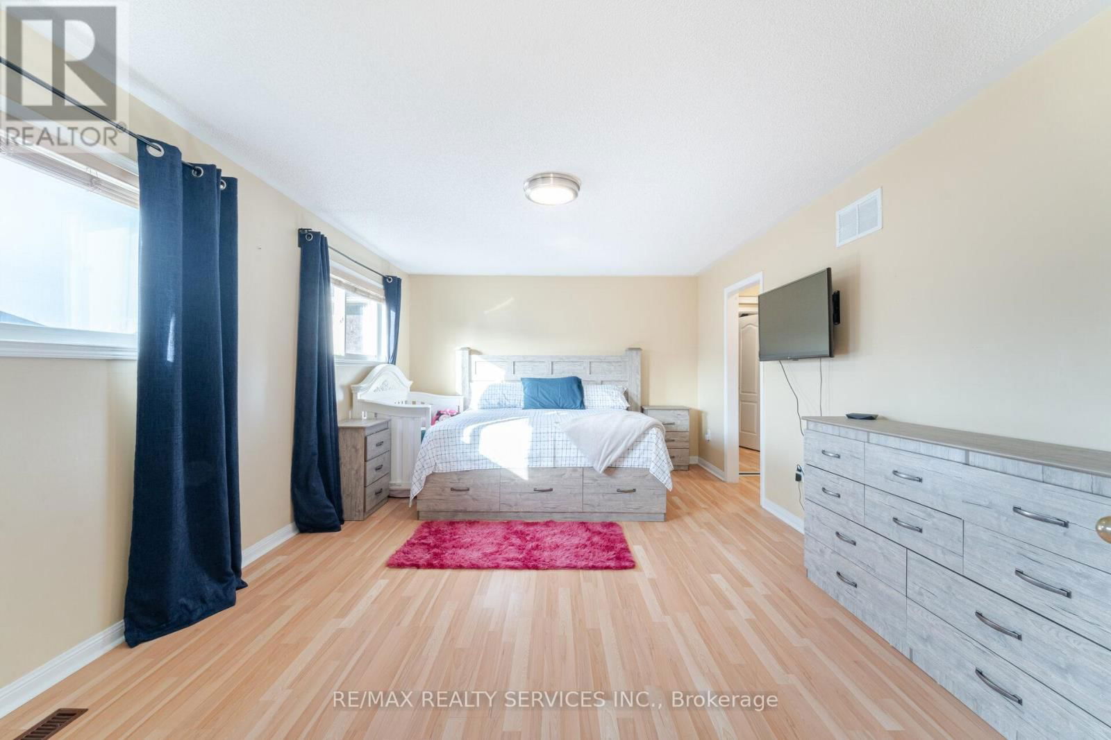 12 LILYPAD ROAD Image 28