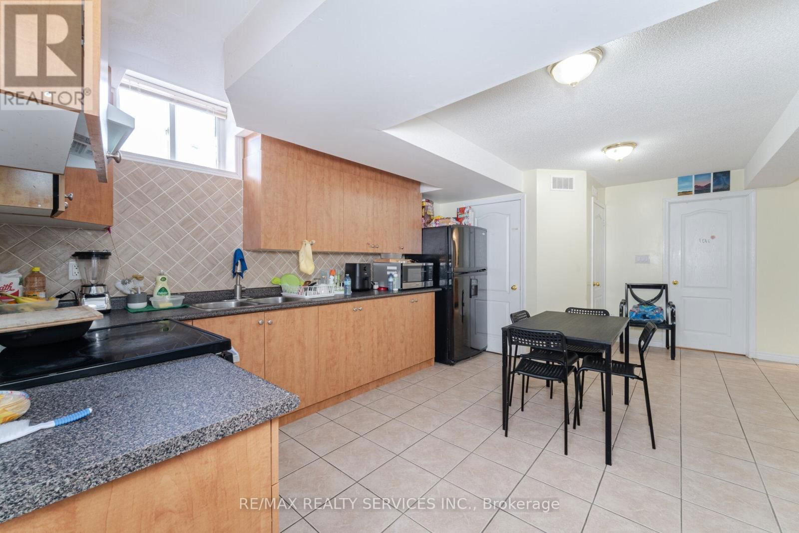 12 LILYPAD ROAD Image 41