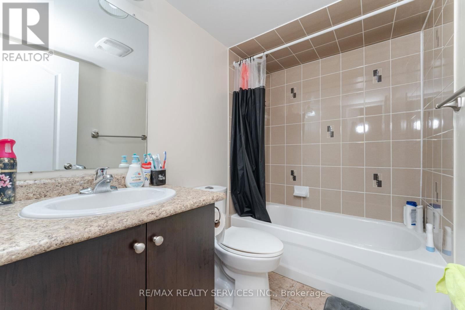 12 LILYPAD ROAD Image 45