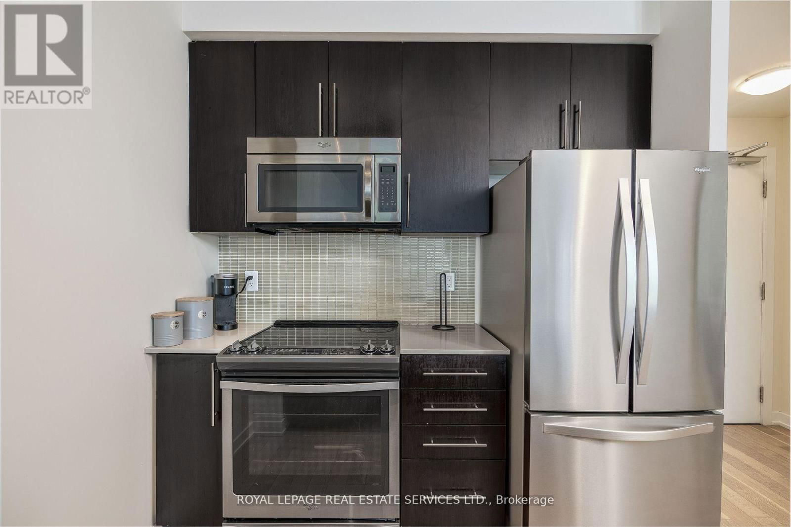 3303 - 510 CURRAN PLACE Image 12