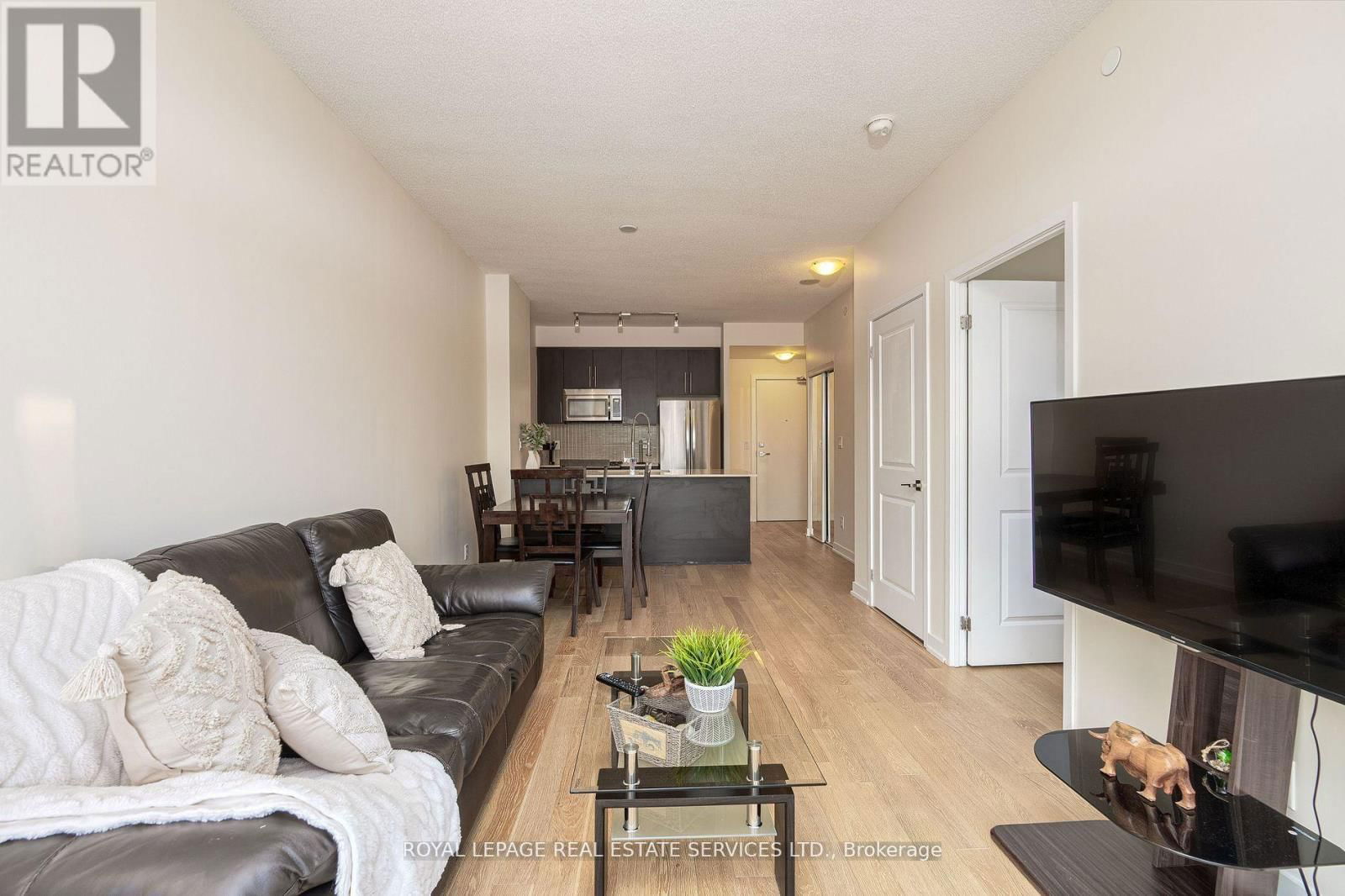 3303 - 510 CURRAN PLACE Image 19