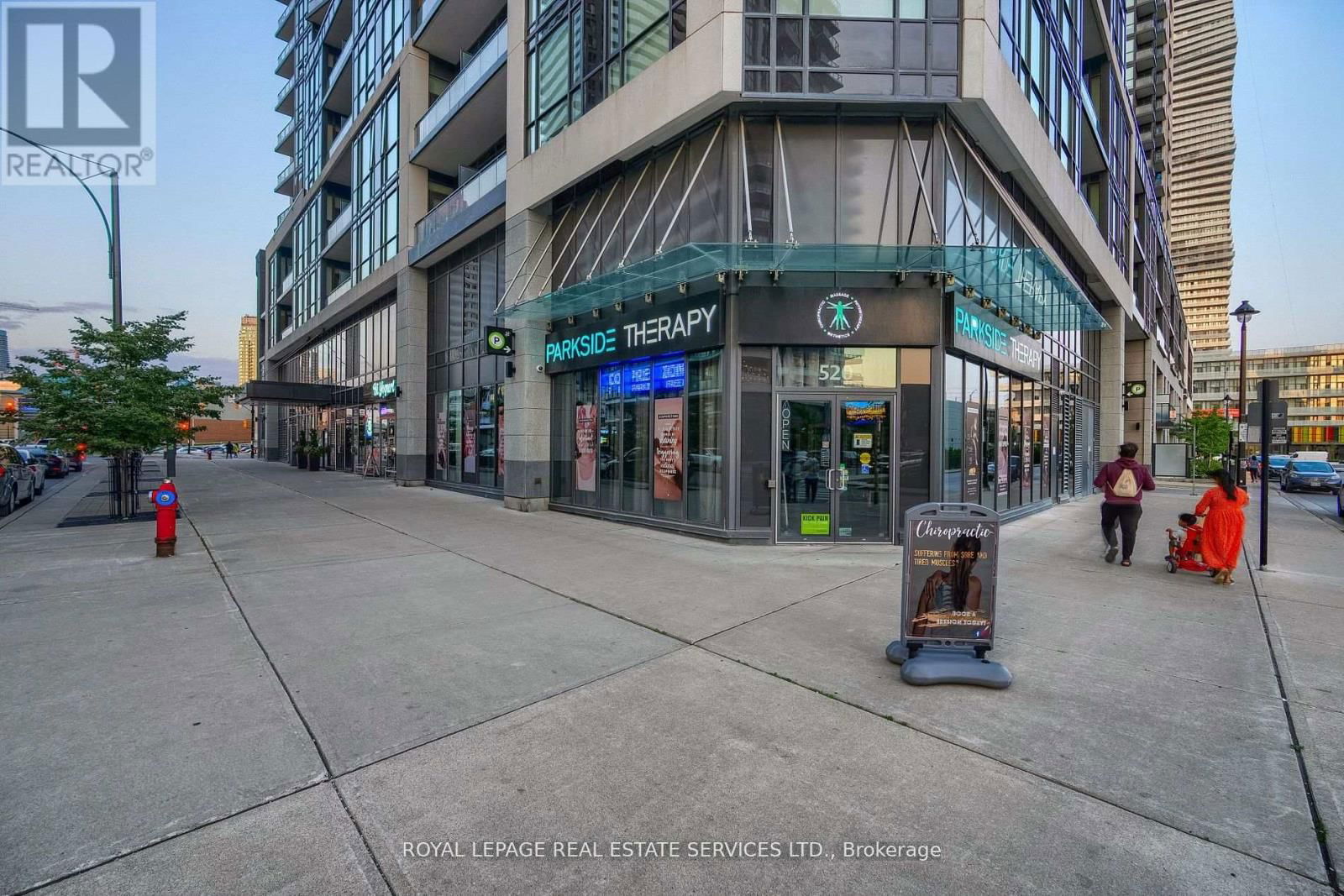 3303 - 510 CURRAN PLACE Image 3