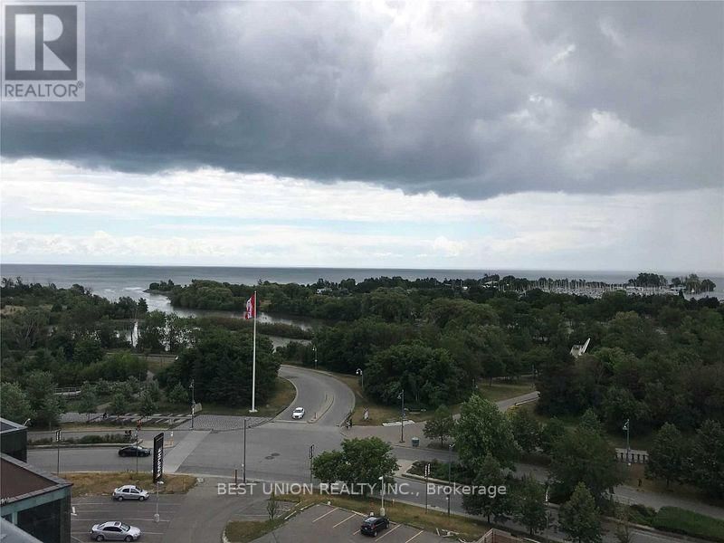 824 - 30 SHORE BREEZE DRIVE Image 1