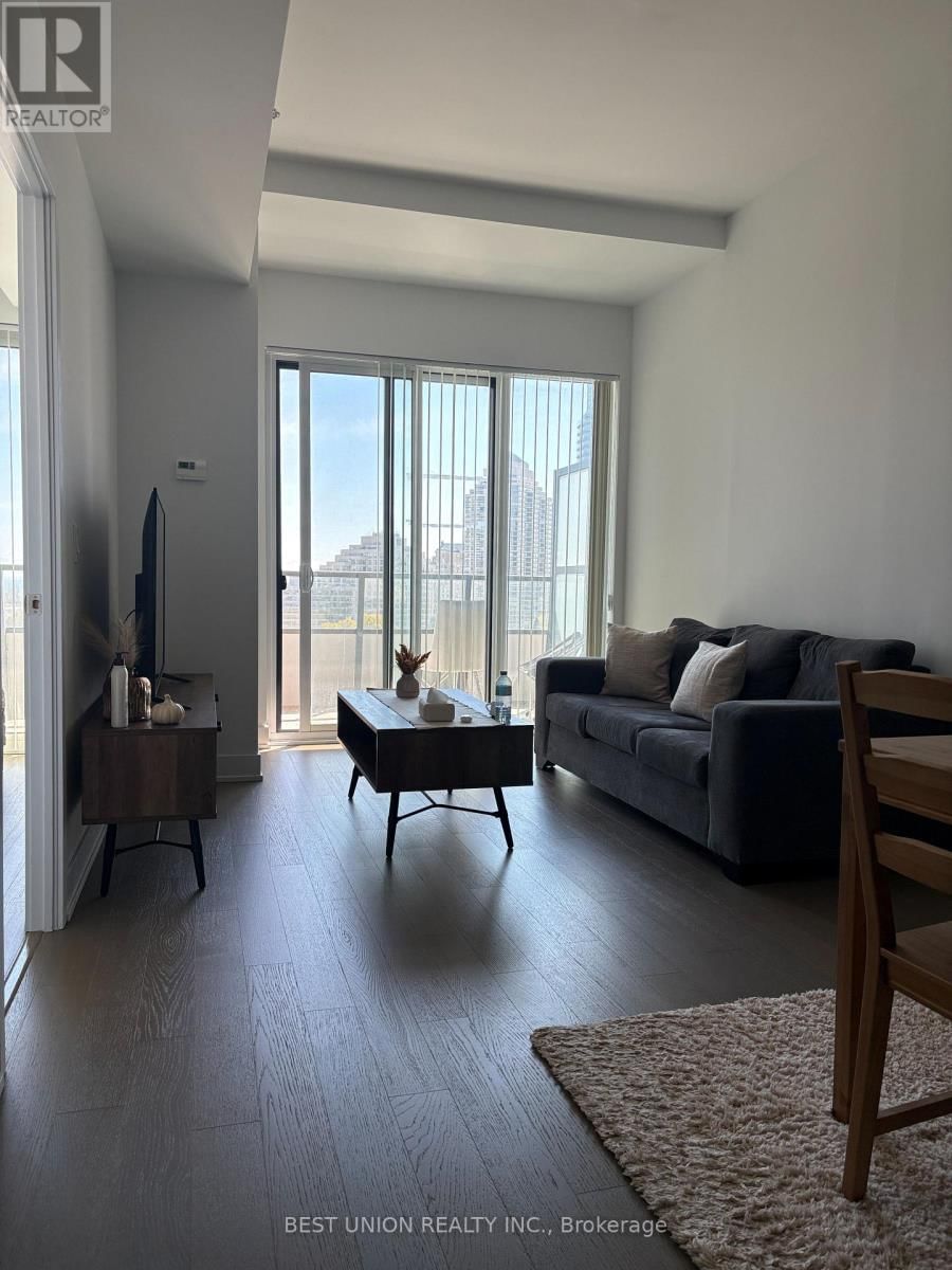 824 - 30 SHORE BREEZE DRIVE Image 6