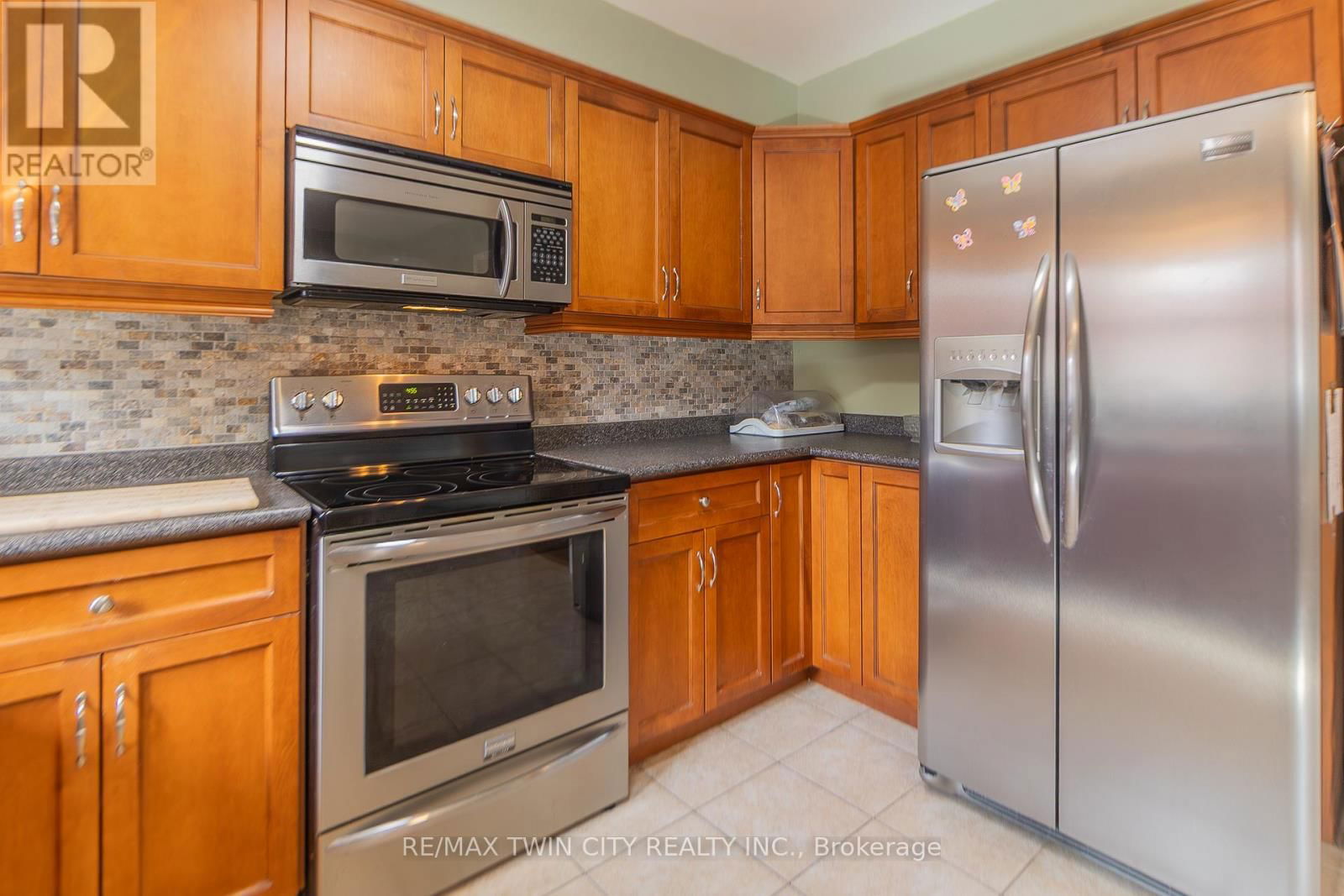 20 MANORCREST STREET Image 15