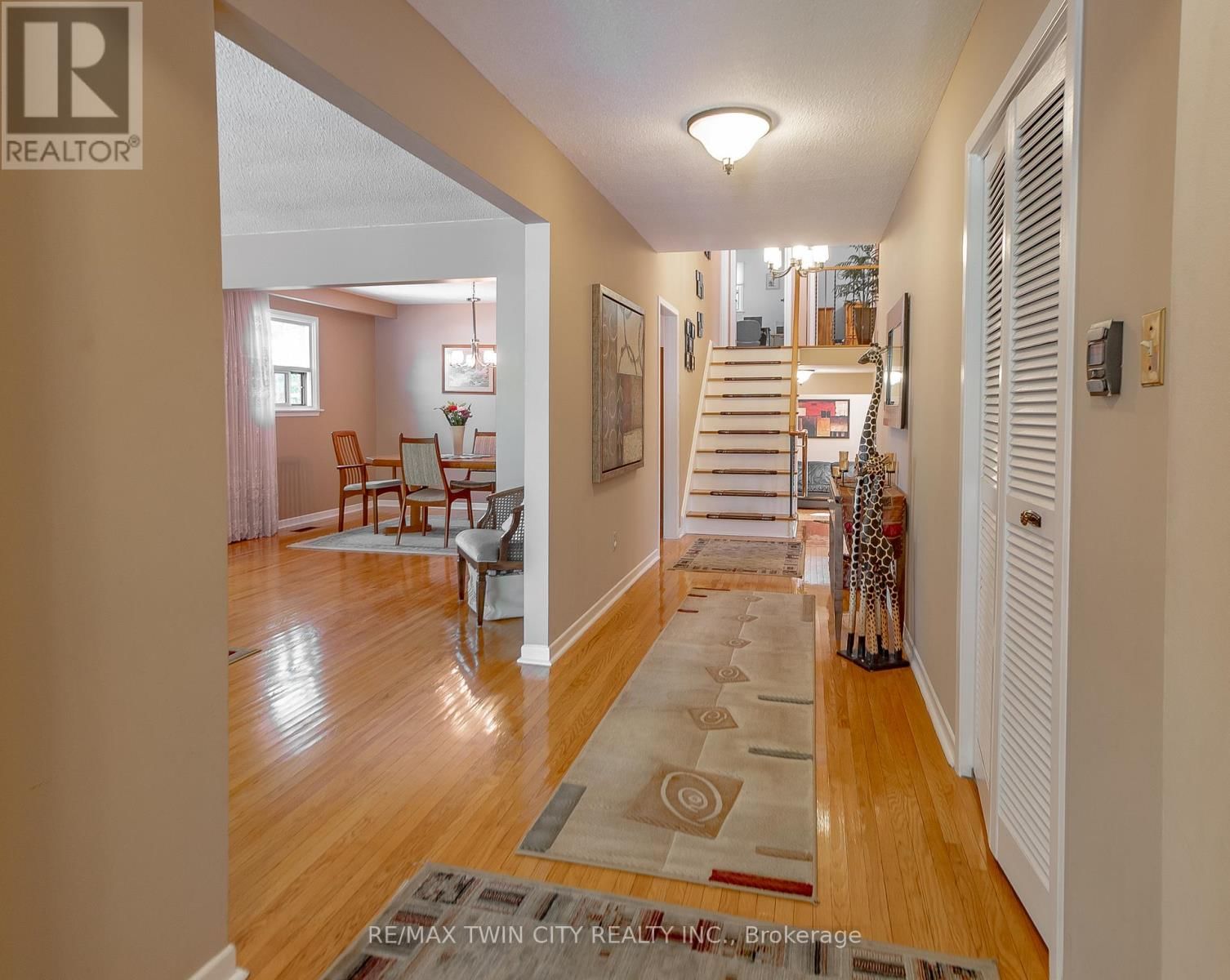 20 MANORCREST STREET Image 5