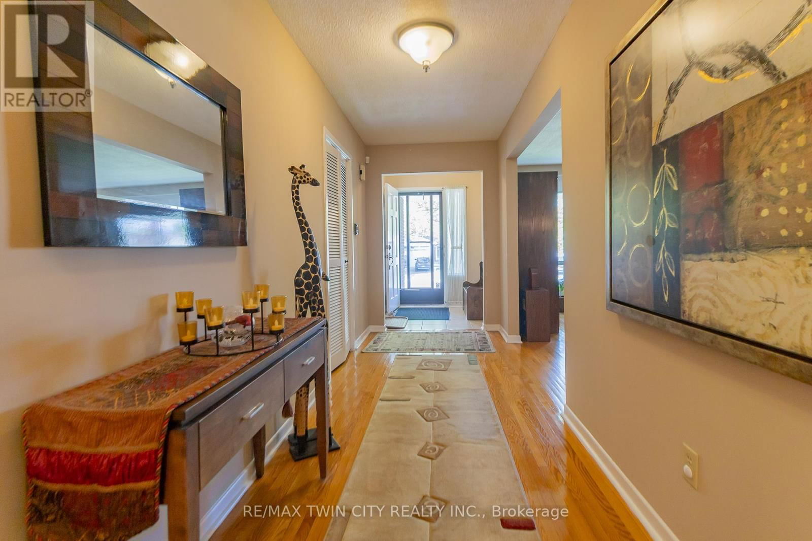 20 MANORCREST STREET Image 8