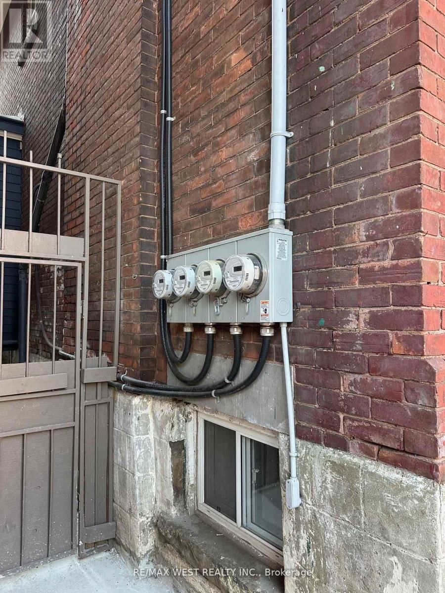 1377 KING STREET WEST Image 10