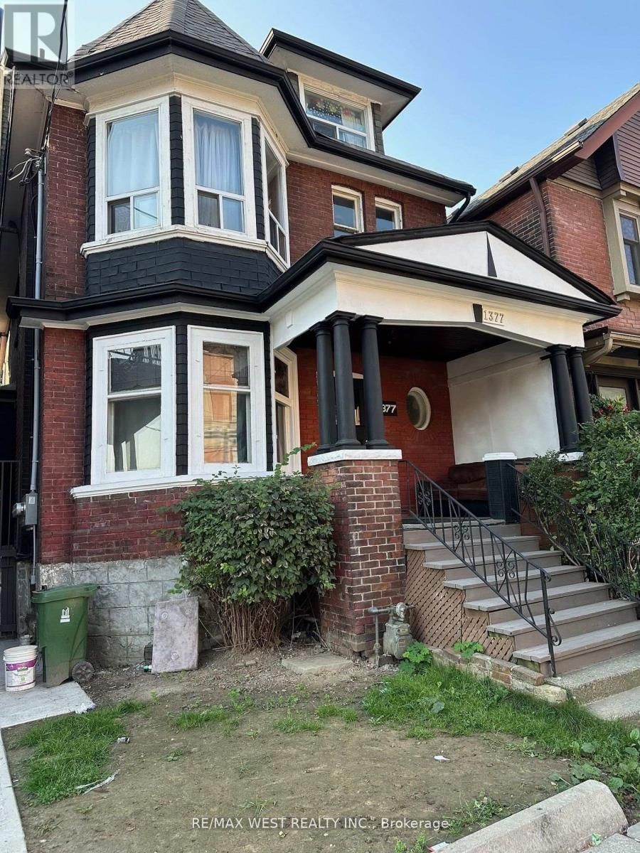 1377 KING STREET WEST Image 3