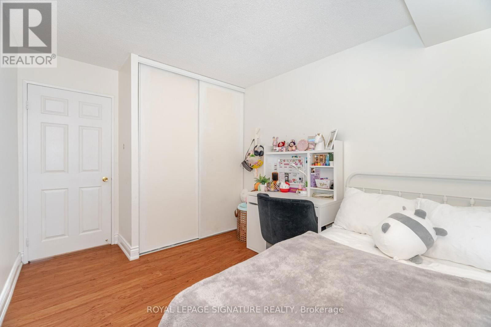 1401 - 250 WEBB DRIVE Image 24