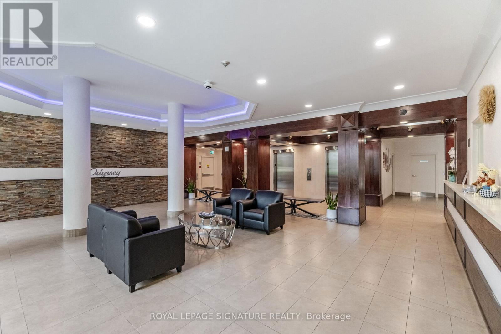 1401 - 250 WEBB DRIVE Image 3