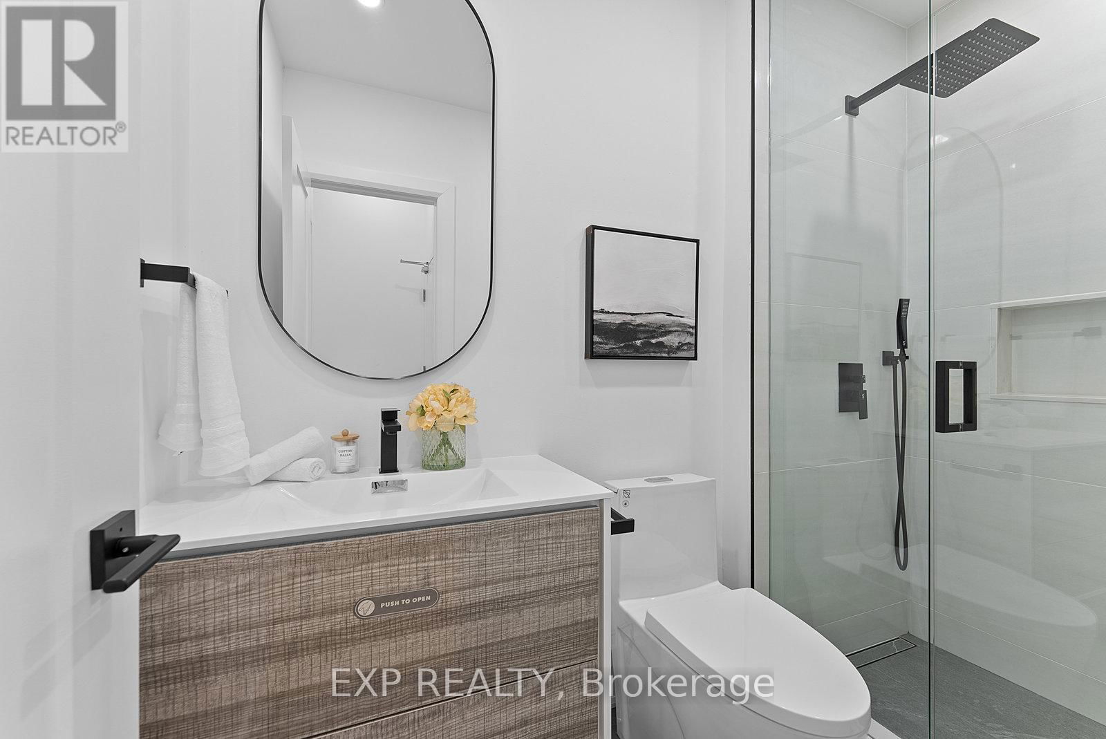 2555 DUNDAS STREET WEST Image 10