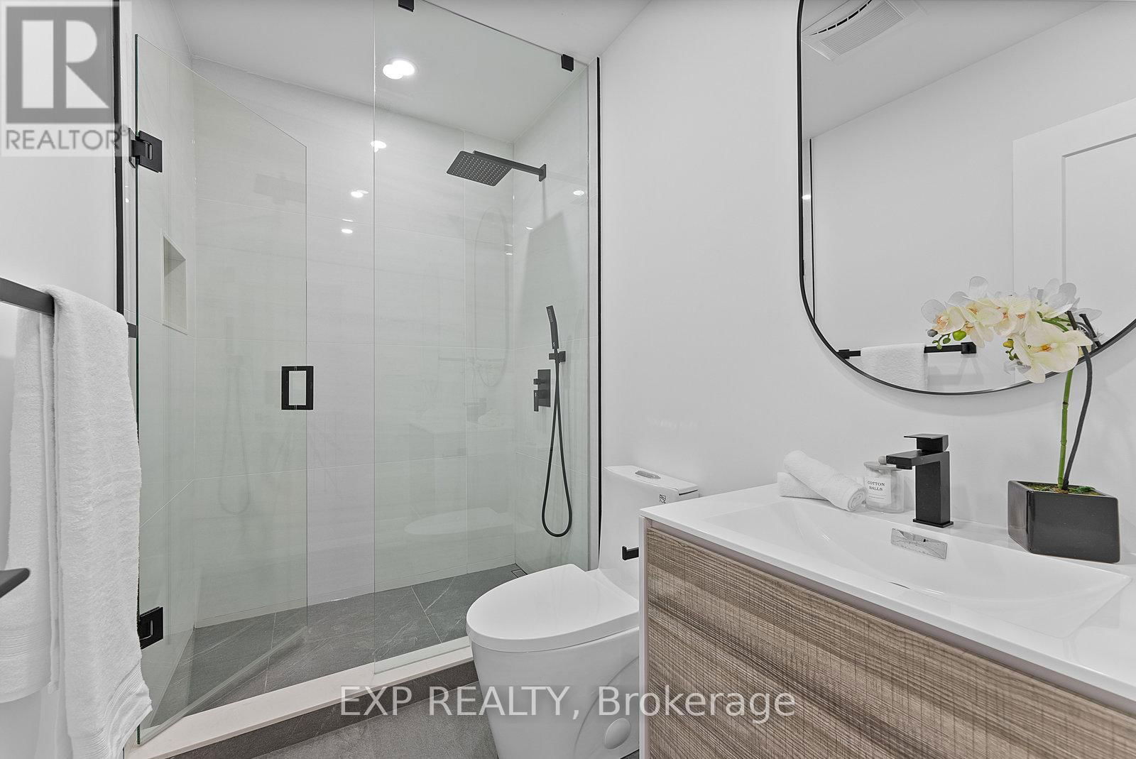 2555 DUNDAS STREET WEST Image 23
