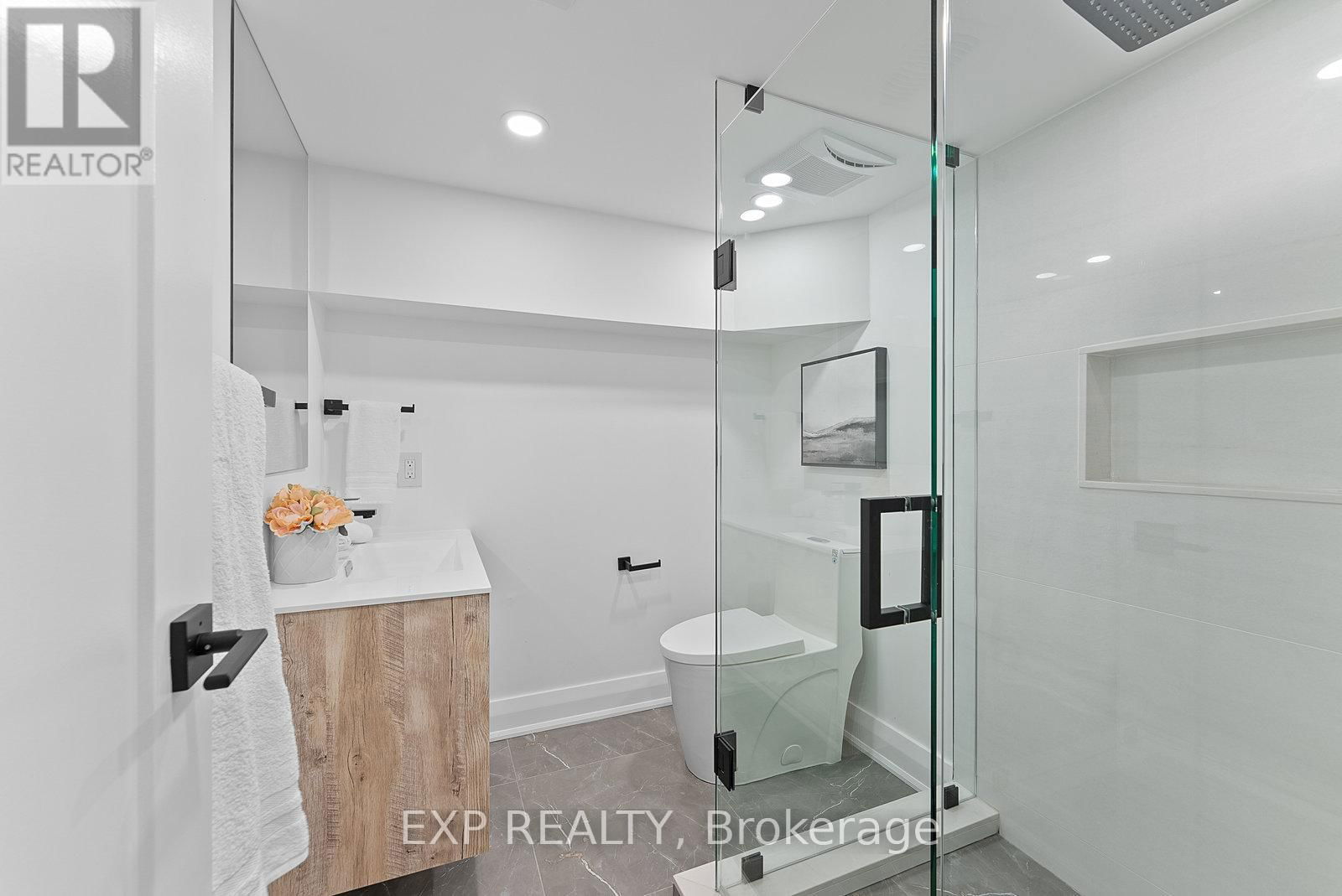 2555 DUNDAS STREET WEST Image 37