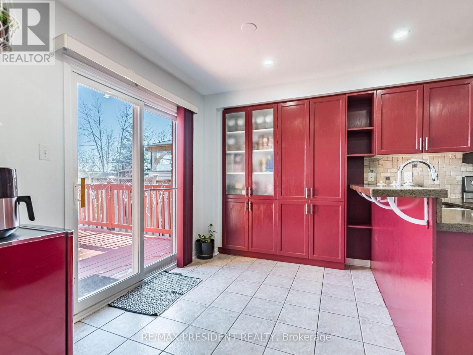 36 PRINCE CRESCENT Image 10