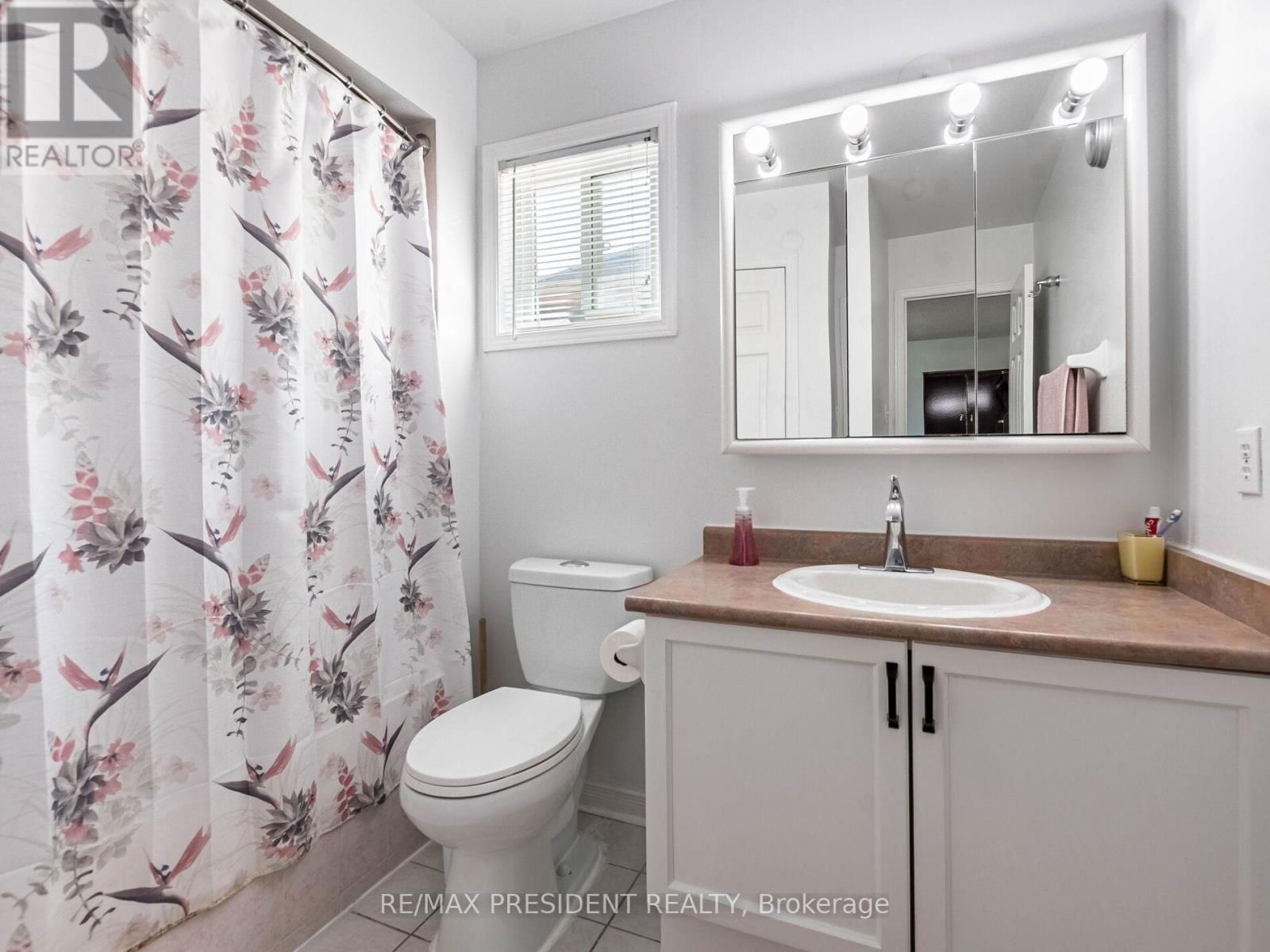 36 PRINCE CRESCENT Image 18