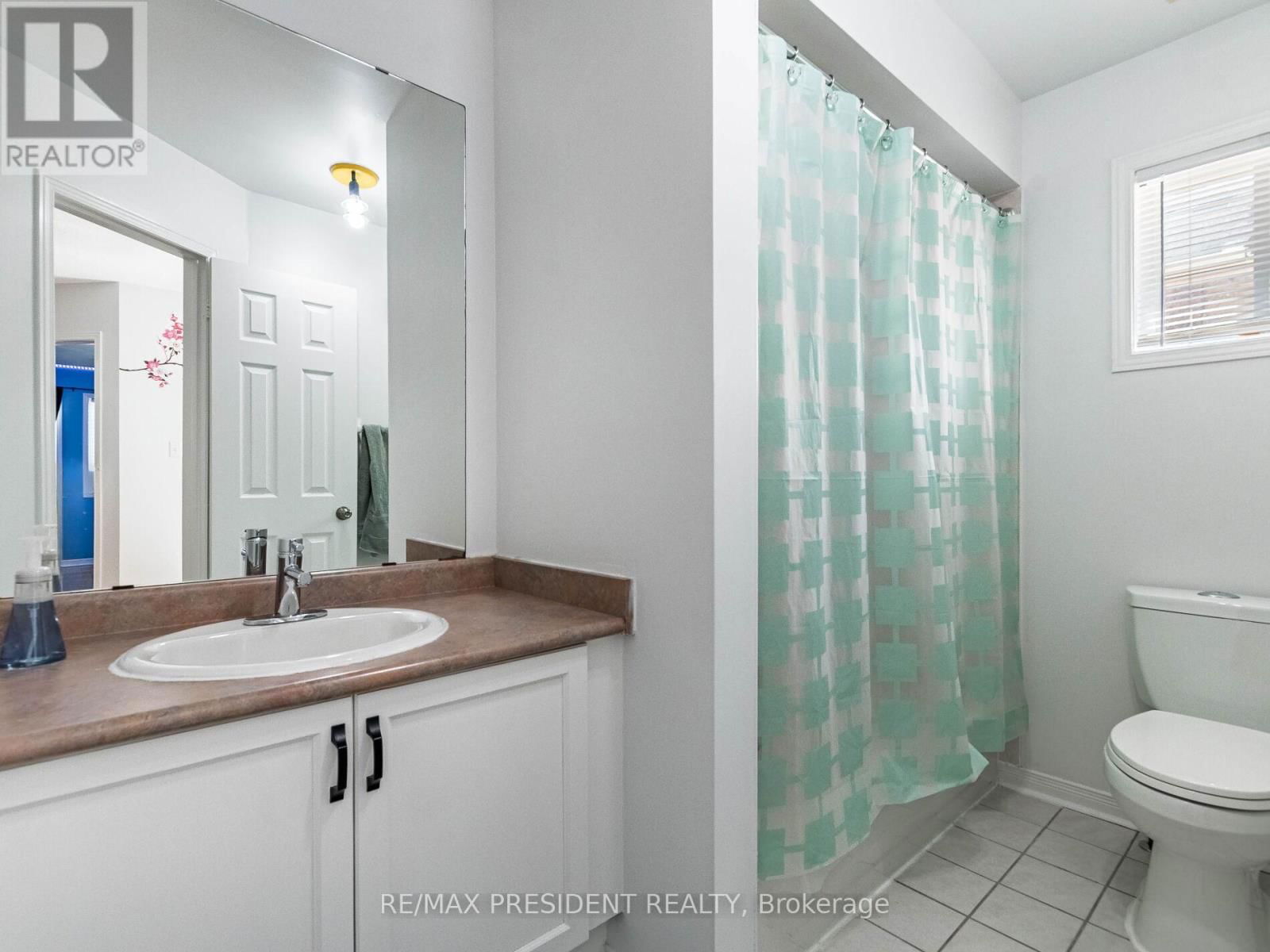 36 PRINCE CRESCENT Image 24