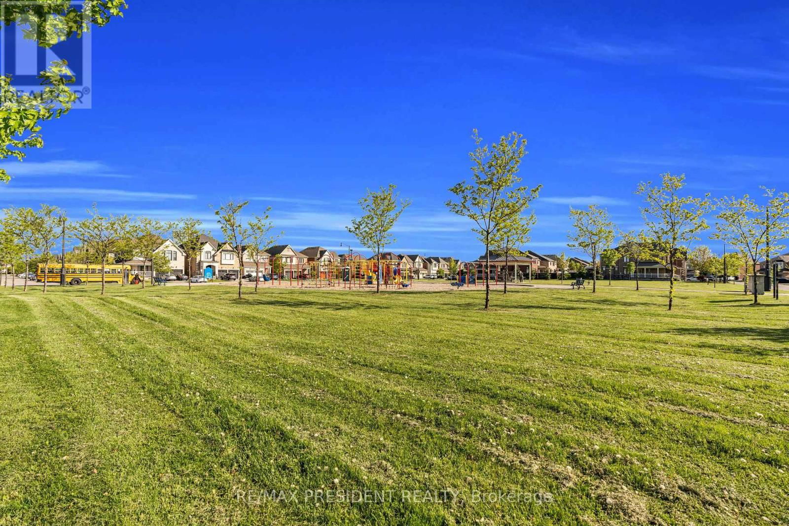 41 BASSETT CRESCENT Image 31