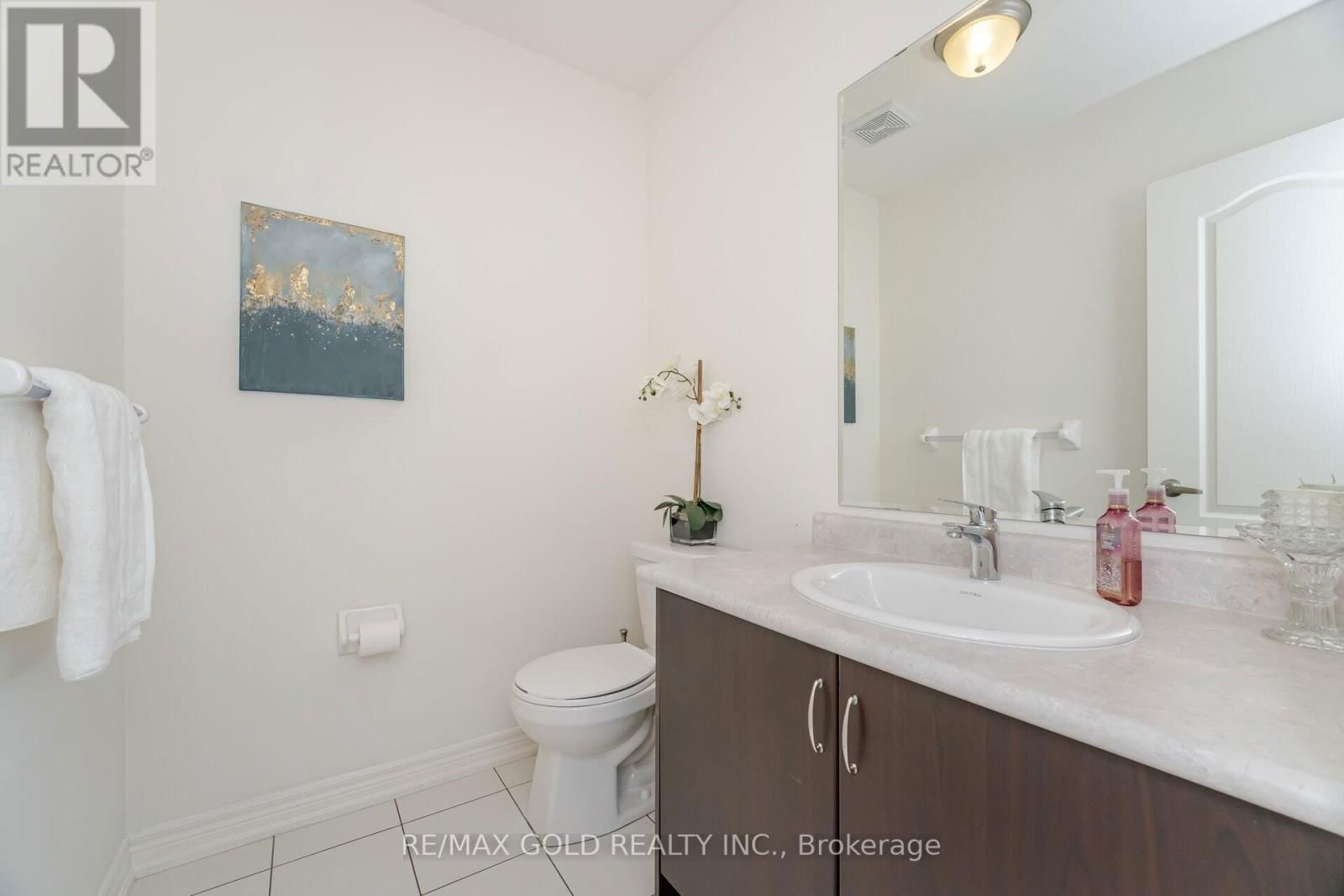 37 OBSERVATORY CRESCENT Image 11