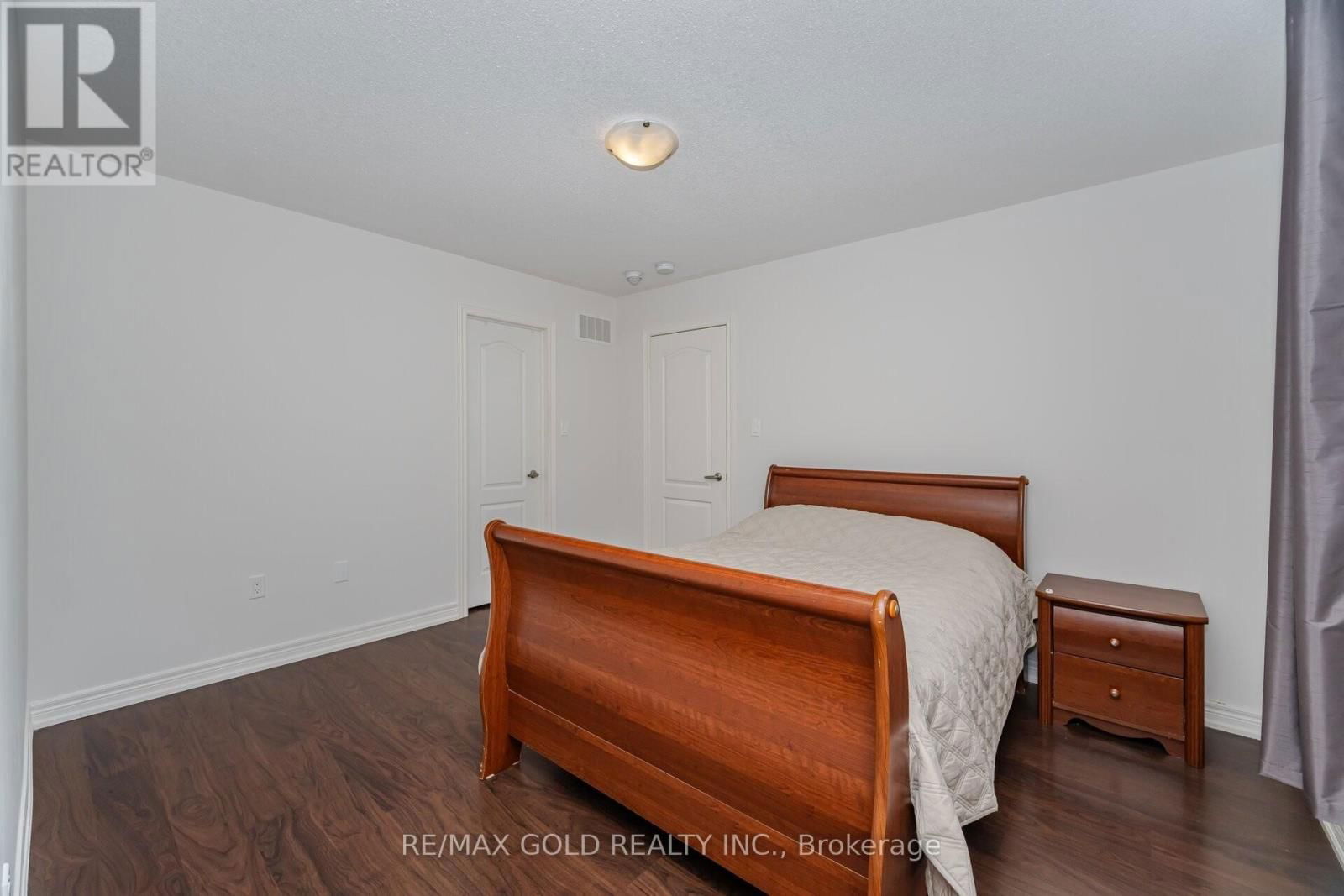 37 OBSERVATORY CRESCENT Image 20