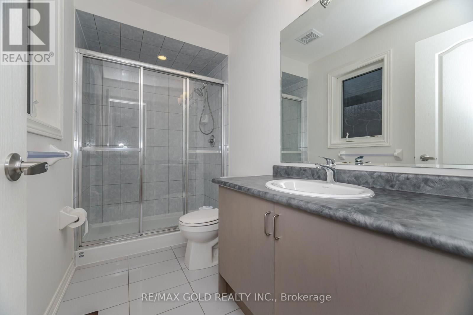37 OBSERVATORY CRESCENT Image 21