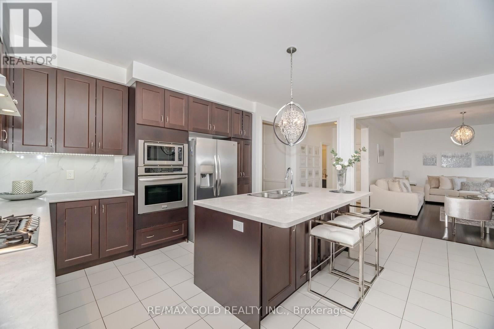 37 OBSERVATORY CRESCENT Image 7